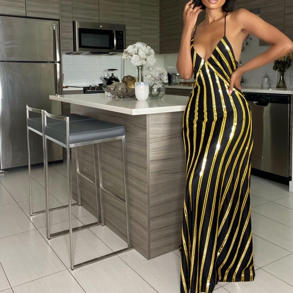MUST HAVE MAXI DRESS!